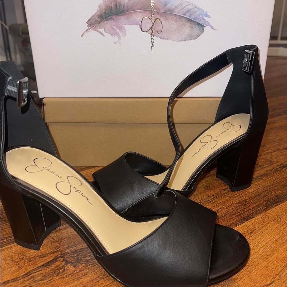 Jessica Simpson heels